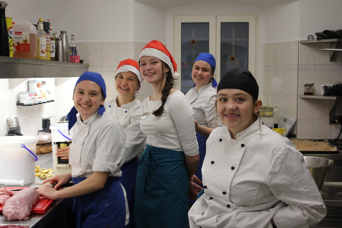 Es weihnachtet sehr in der Fachschule Unterleiten