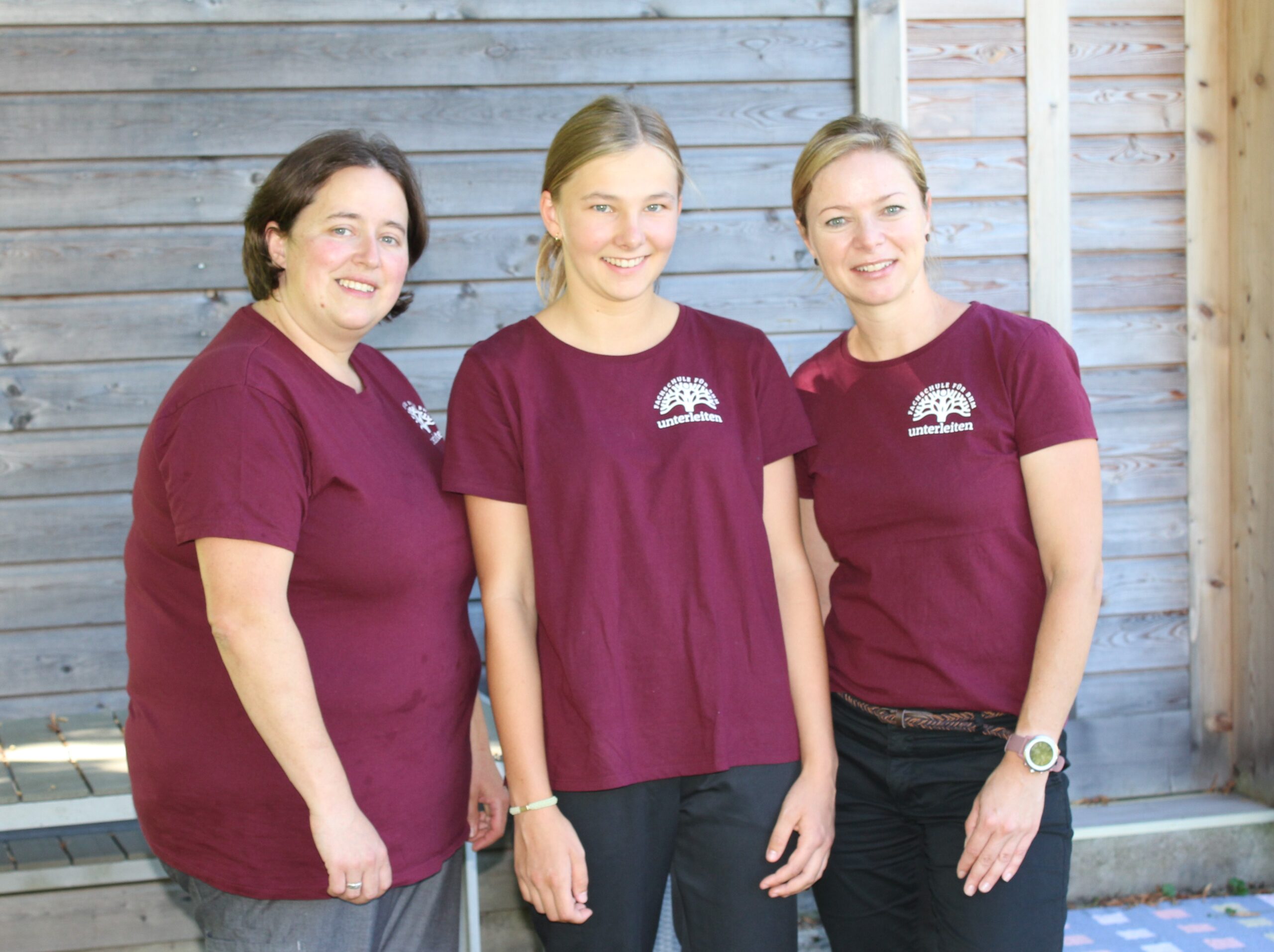 Küchenleiterin Michaela Hager, Bianca Mandl, Schulleiterin Katharina Aigner-Hinterreither